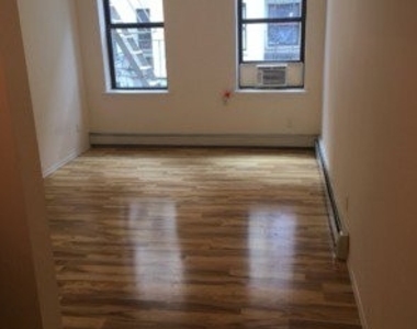 524 West 50th Street - Photo Thumbnail 0