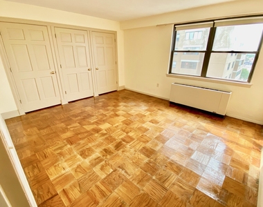 6 Whittier Pl. - Photo Thumbnail 20