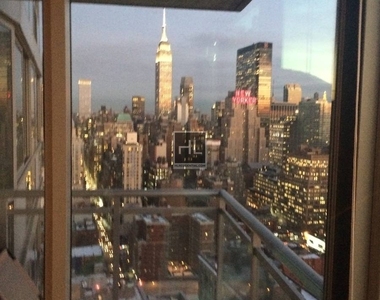 505 West 37 Street - Photo Thumbnail 7