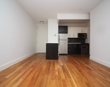 114 Seigel Street - Photo Thumbnail 7