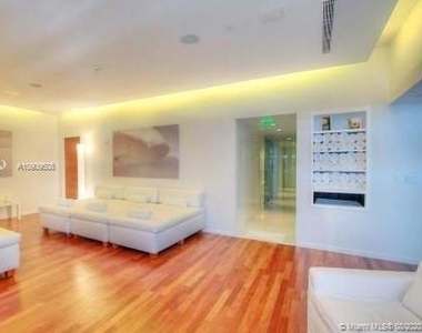 1040 Biscayne Blvd - Photo Thumbnail 9