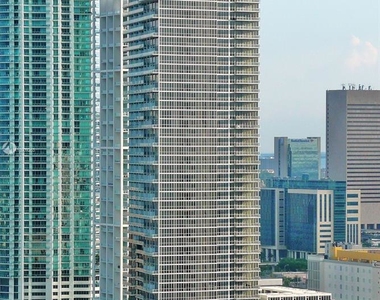 1100 Biscayne Blvd - Photo Thumbnail 15