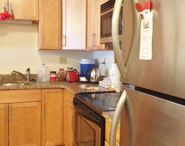 345 Franklin St., Unit 308 - Photo Thumbnail 4