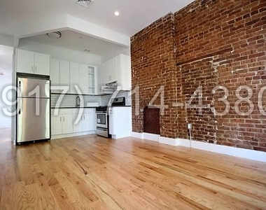 84 Mac Donough Street - Photo Thumbnail 0