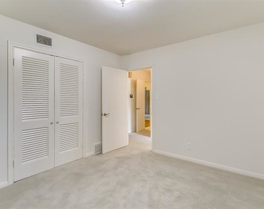 2456 Lofton Terrace - Photo Thumbnail 13