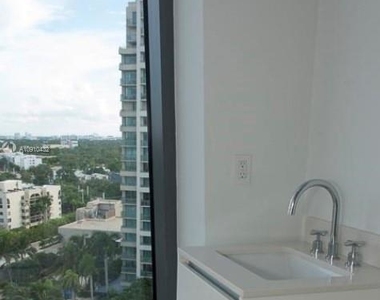 2821 S Bayshore Dr - Photo Thumbnail 29