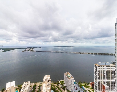 1425 Brickell Ave - Photo Thumbnail 18