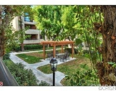 21500 Burbank Boulevard - Photo Thumbnail 51