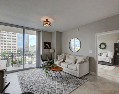 550 Okeechobee Boulevard - Photo Thumbnail 8