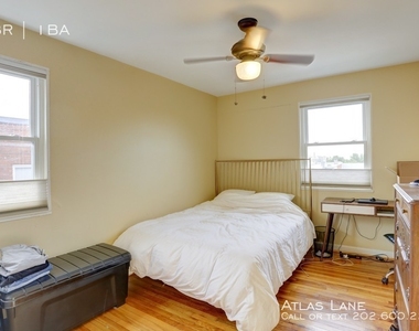 526 Kenyon Street Nw - Photo Thumbnail 4