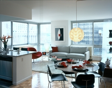 111 Worth Street - Photo Thumbnail 1