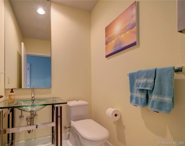 6799 Collins Ave - Photo Thumbnail 23