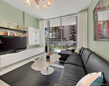 6799 Collins Ave - Photo Thumbnail 17