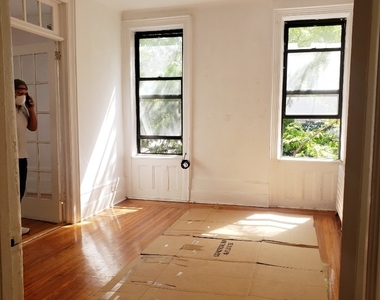 201 West 107th Street - Photo Thumbnail 5