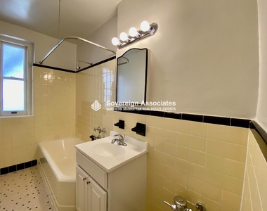 135 West 225th Street - Photo Thumbnail 11