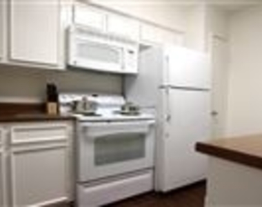 6403 Del Monte Dr - Photo Thumbnail 2