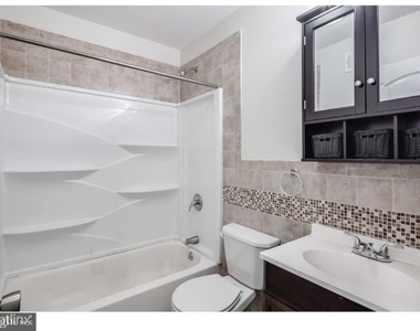 4111 Ludlow St 3r - Photo Thumbnail 6