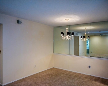 2108 Huntingdon Chase - Photo Thumbnail 14