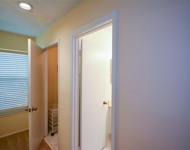 2108 Huntingdon Chase - Photo Thumbnail 28