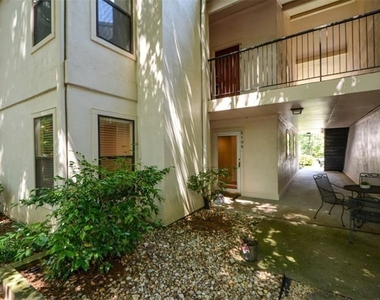 2108 Huntingdon Chase - Photo Thumbnail 5