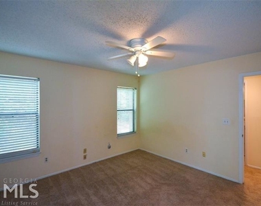 2108 Huntingdon Chase - Photo Thumbnail 23