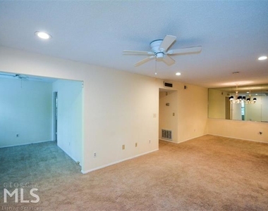 2108 Huntingdon Chase - Photo Thumbnail 11