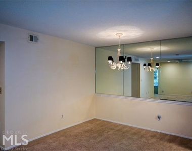 2108 Huntingdon Chase - Photo Thumbnail 14