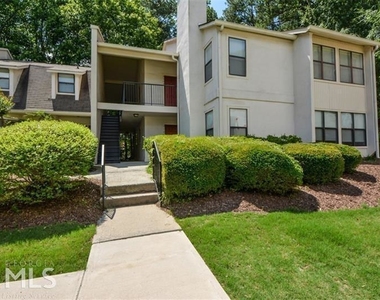 2108 Huntingdon Chase - Photo Thumbnail 2