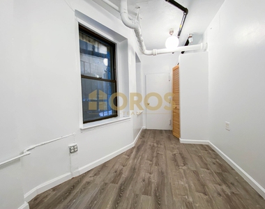 217 East 10th Street - Photo Thumbnail 7