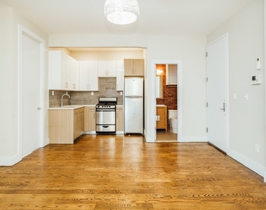 112 Manhattan Avenue, Brooklyn, NY 11206 - Photo Thumbnail 0