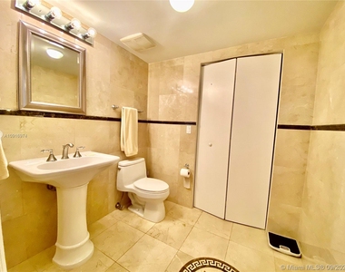 16699 Collins Ave - Photo Thumbnail 23