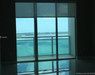 951 Brickell Ave - Photo Thumbnail 0