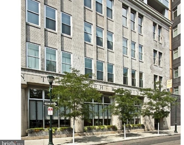 1101 Locust Street - Photo Thumbnail 1