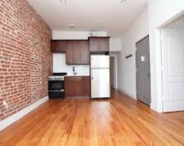 229 Bainbridge Street - Photo Thumbnail 0