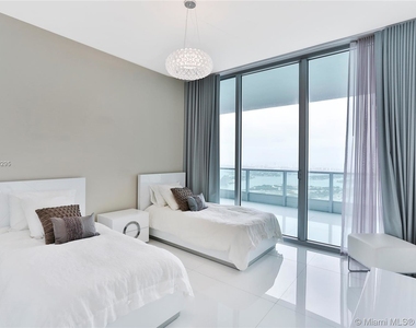 900 Biscayne Blvd - Photo Thumbnail 22