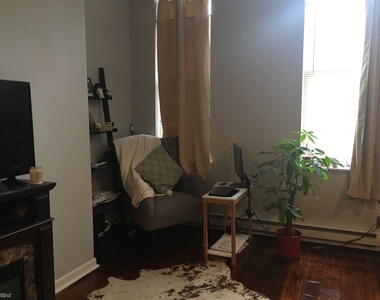 937 N 4th St, Philadelphia, Pa 19123, Usa - Photo Thumbnail 1