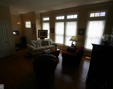 10513 Sunny Brooke Lane - Photo Thumbnail 30