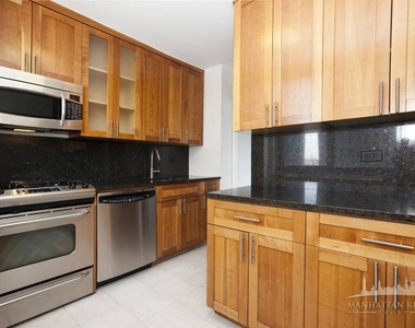 Spacious Studio is the definition of Luxury Living - E 34th St - Photo Thumbnail 1