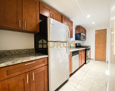 335 East 10th Street - Photo Thumbnail 8