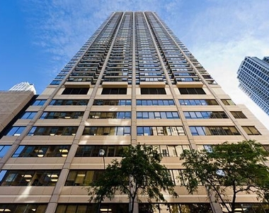 30 East Huron Street - Photo Thumbnail 0