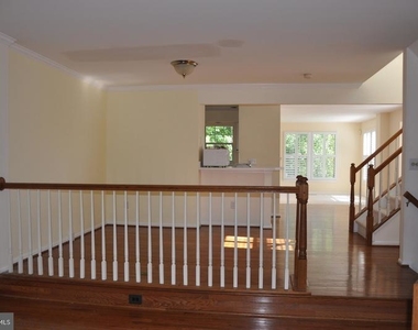 1380 Park Garden Lane - Photo Thumbnail 1