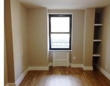 792 Columbus Avenue - Photo Thumbnail 3