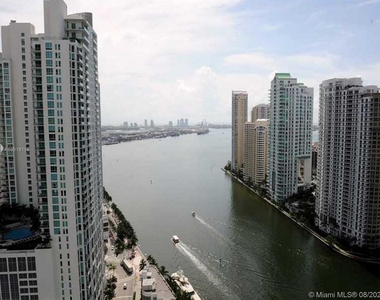 200 Biscayne Boulevard Way - Photo Thumbnail 0