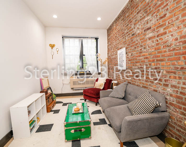 25-71 22nd Street - Photo Thumbnail 3