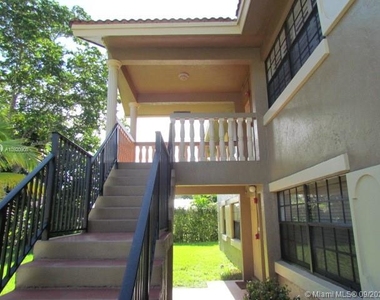 2630 Riverside Dr - Photo Thumbnail 1