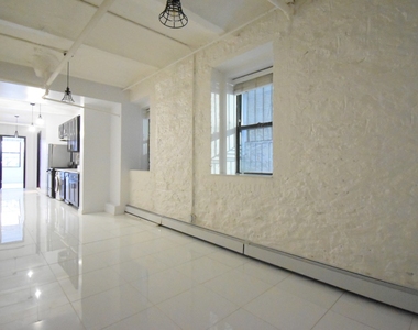 309 W 111th St - Photo Thumbnail 12