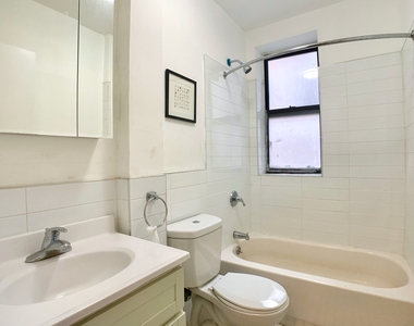 551 West 190th Street - Photo Thumbnail 8