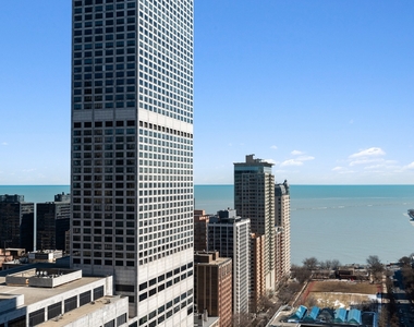 800 North Michigan Avenue - Photo Thumbnail 15