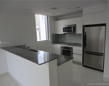 1050 Brickell Ave - Photo Thumbnail 1