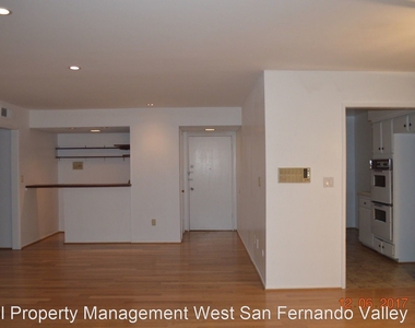 8060 Canby Ave #4 - Photo Thumbnail 1